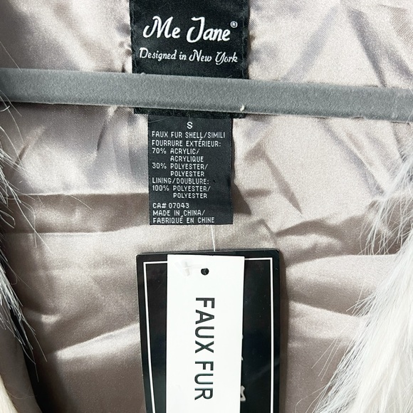 ✨NEW✨ Faux Fur Jacket - Picture 3 of 3